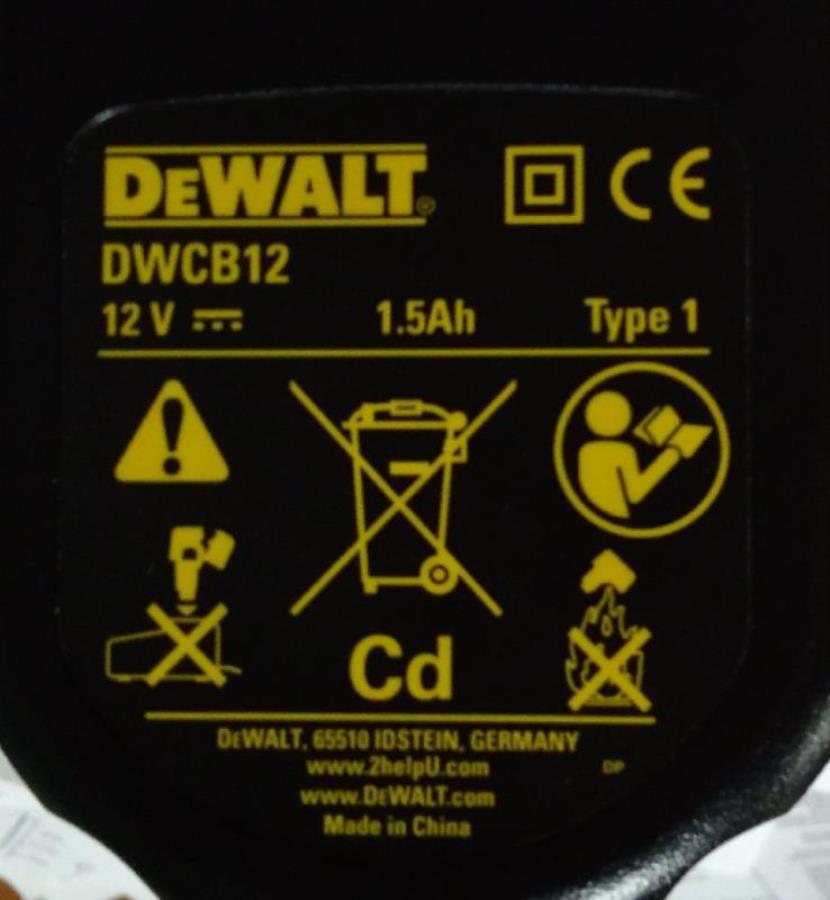 картинка DeWalt DWCB12 аккумулятор для шуруповерта 12B, 1.5a/h, Ni-Cd  от магазина Интерком-НН