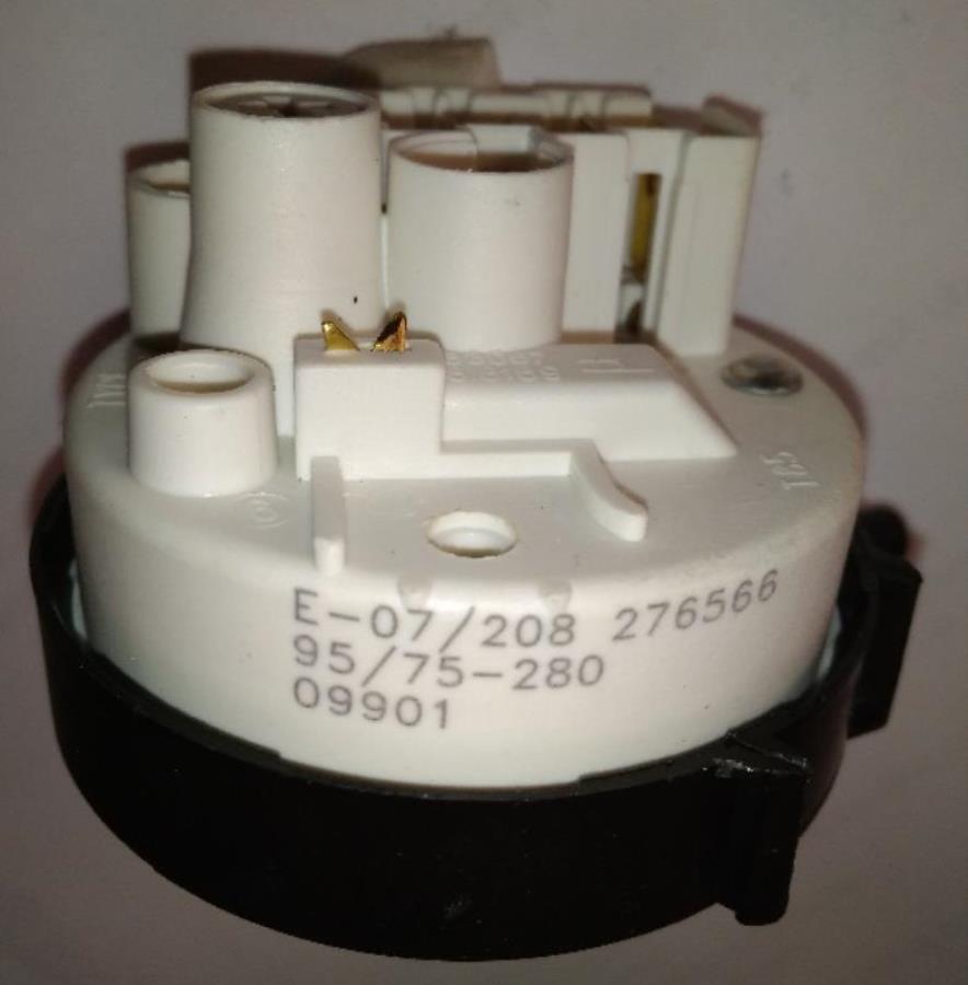 картинка Ardo 520009900 Реле уровня воды (прессостат) для стиральной машины от магазина Интерком-НН