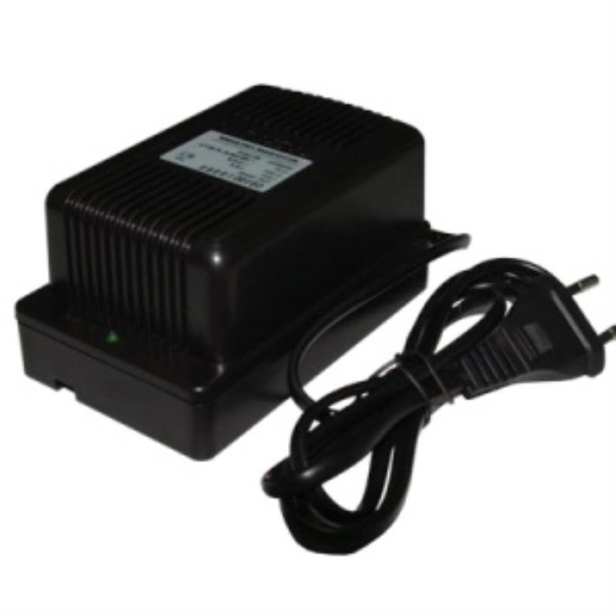 картинка AccordTec AT-12/15 Блок питания 12V, 1,5A от магазина Интерком-НН