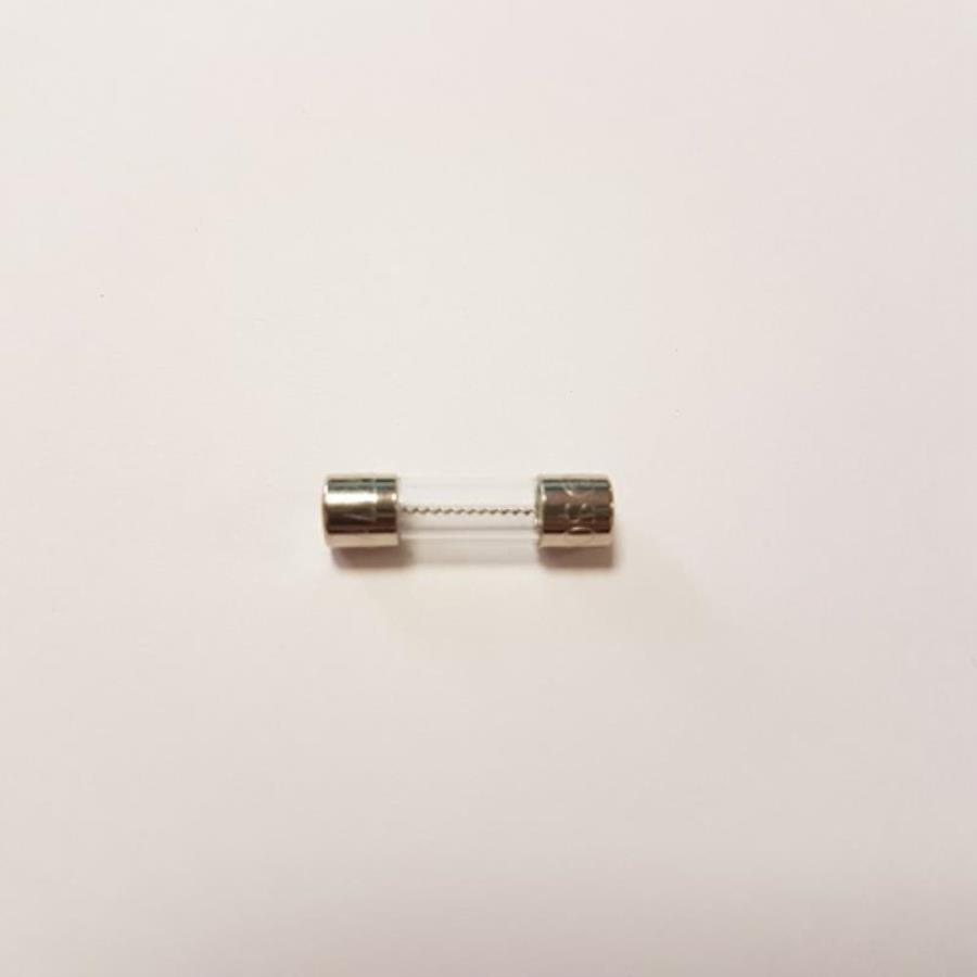 картинка Sony 153232500 Предохранитель 6.3A/250V 20мм Sony CVM-3200PS  от магазина Интерком-НН