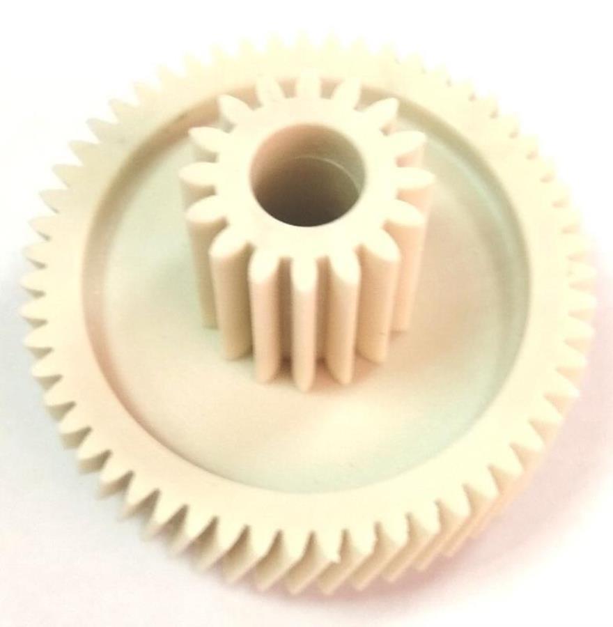 картинка Шестерня 41.033-VIT для мясорубки Vitek D=46,5/18, H=32,5 16 прямых и 55 косых зубьев от магазина Интерком-НН