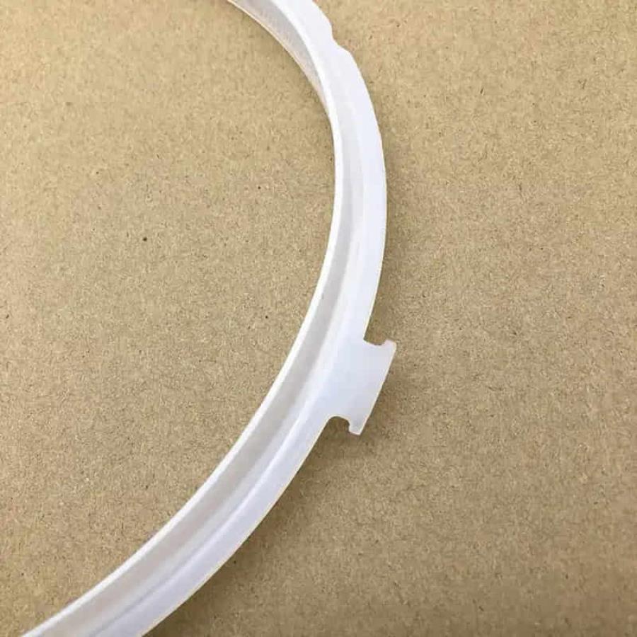 картинка Уплотнитель крышки силиконовый 4 фиксатора для мультиварки-скороварки 5/6л от магазина Интерком-НН