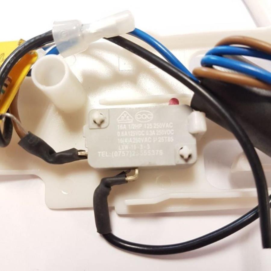 картинка Scarlett Микропереключатель соковыжималки SC-013 от магазина Интерком-НН