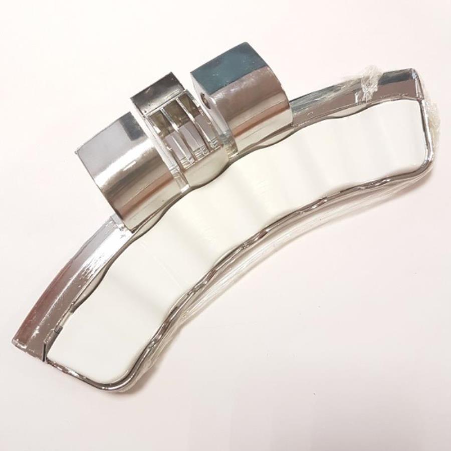 картинка Samsung DC97-12942B Ручка люка для стиральных машин Samsung  WF7520S8C/YLP, WF7520S8C/YLW от магазина Интерком-НН